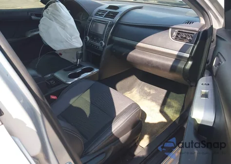 2013 Toyota Camry Se z USA, uszkodzony, nr VIN 4T1BF1FK5DU276626